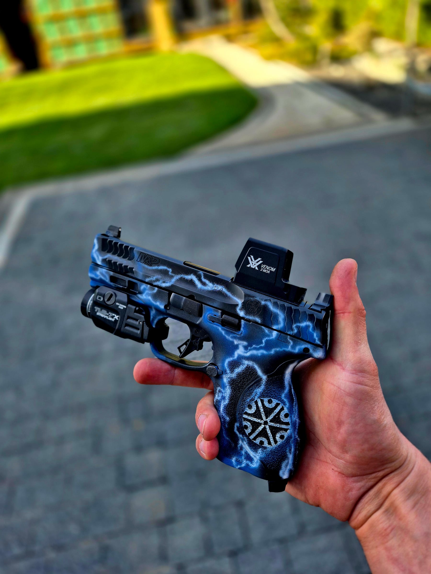 Perun Lightning - realizacja Viper Guns
